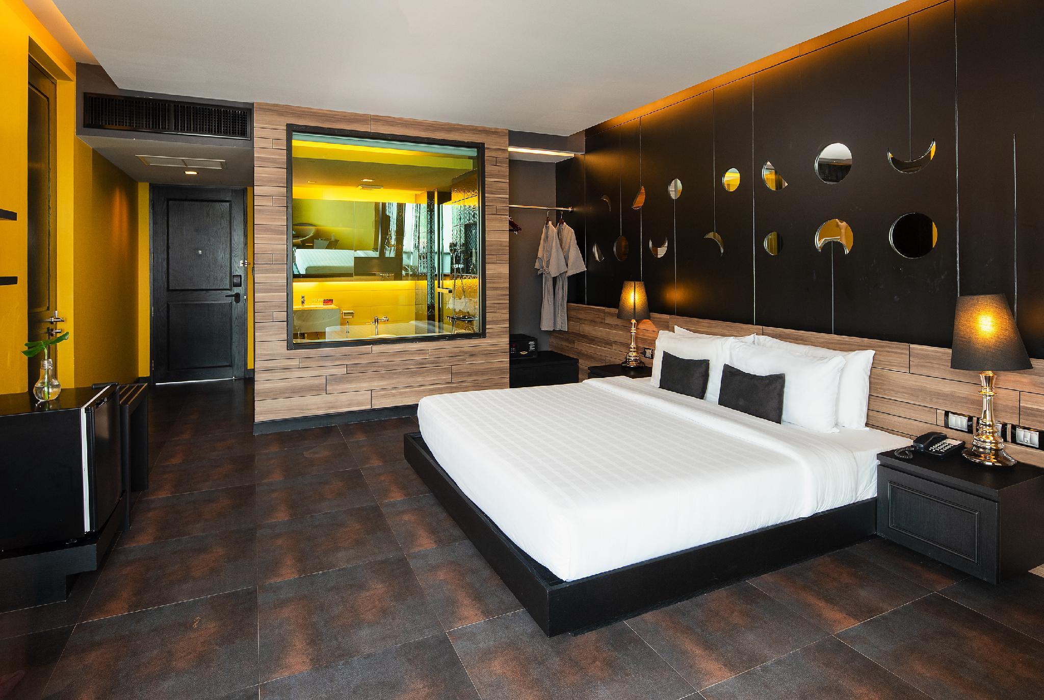 Tsix5 Quarter Hotel Патая Екстериор снимка