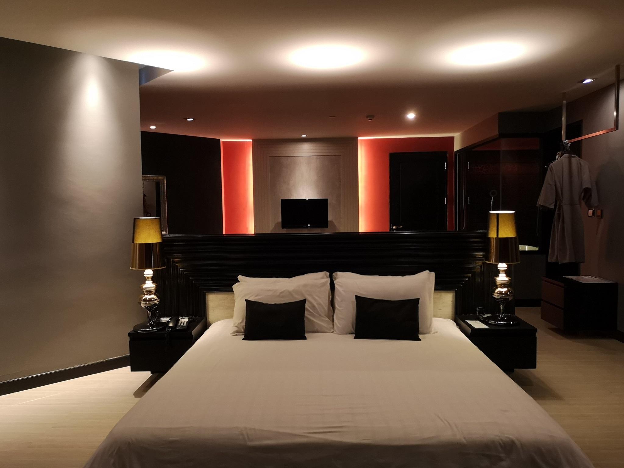 Tsix5 Quarter Hotel Патая Екстериор снимка