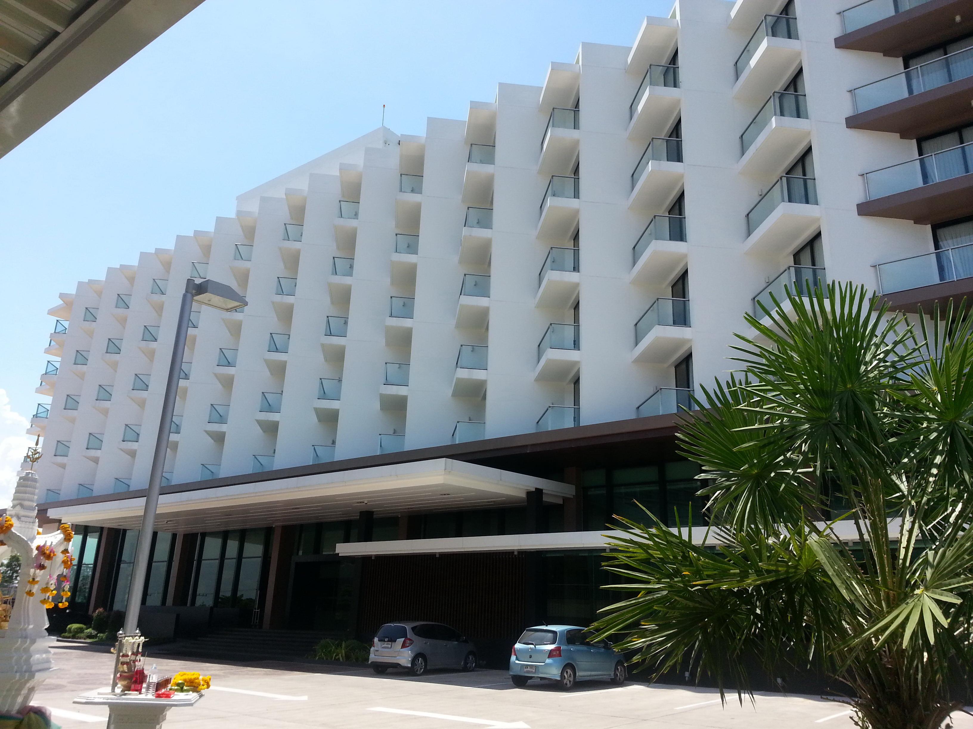 Tsix5 Quarter Hotel Патая Екстериор снимка