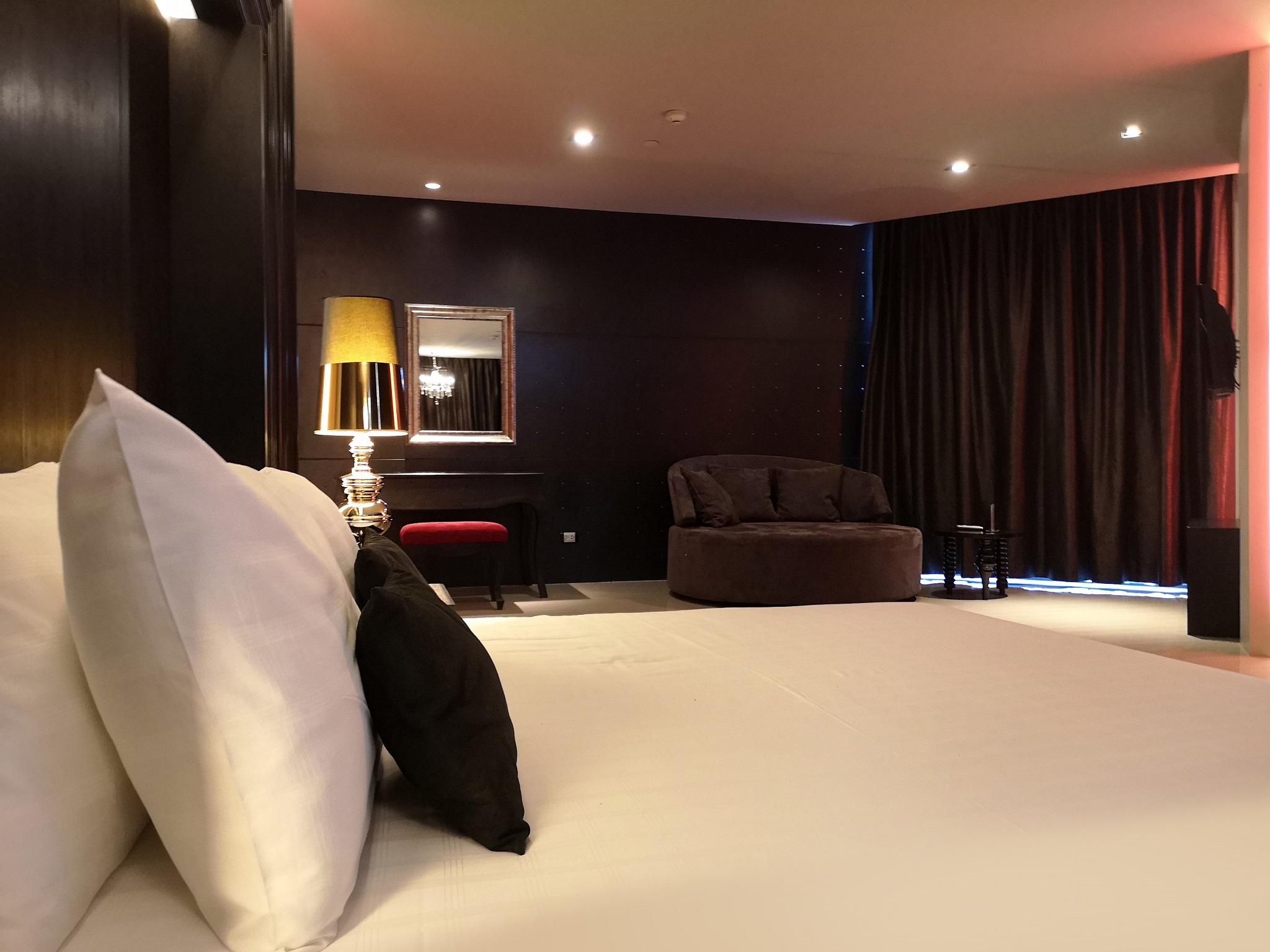 Tsix5 Quarter Hotel Патая Екстериор снимка
