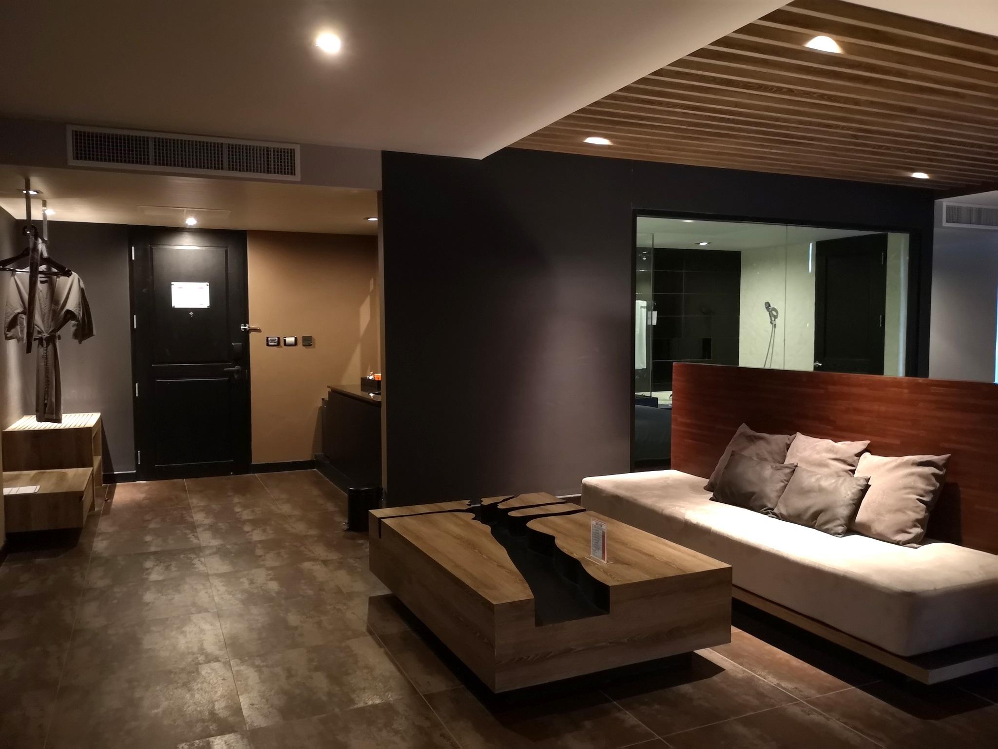 Tsix5 Quarter Hotel Патая Екстериор снимка