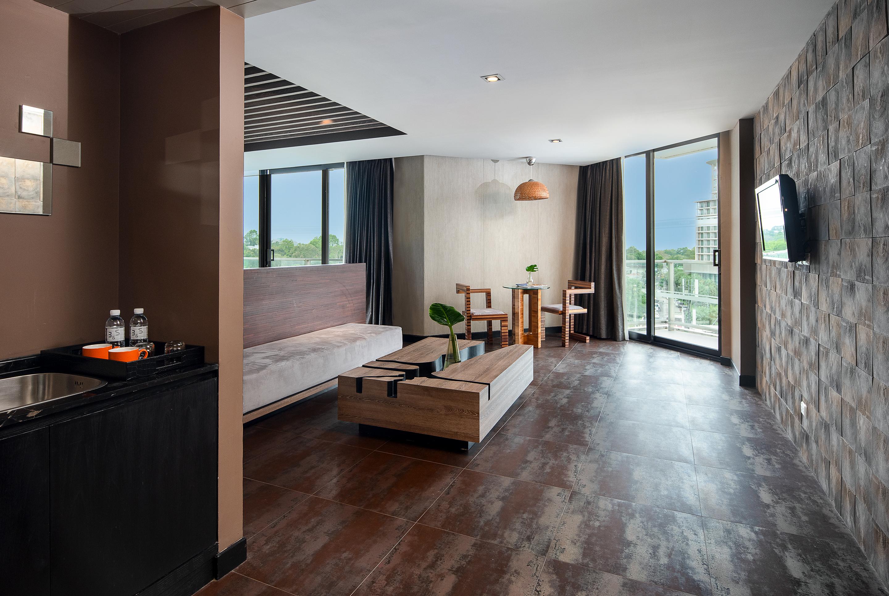 Tsix5 Quarter Hotel Патая Екстериор снимка