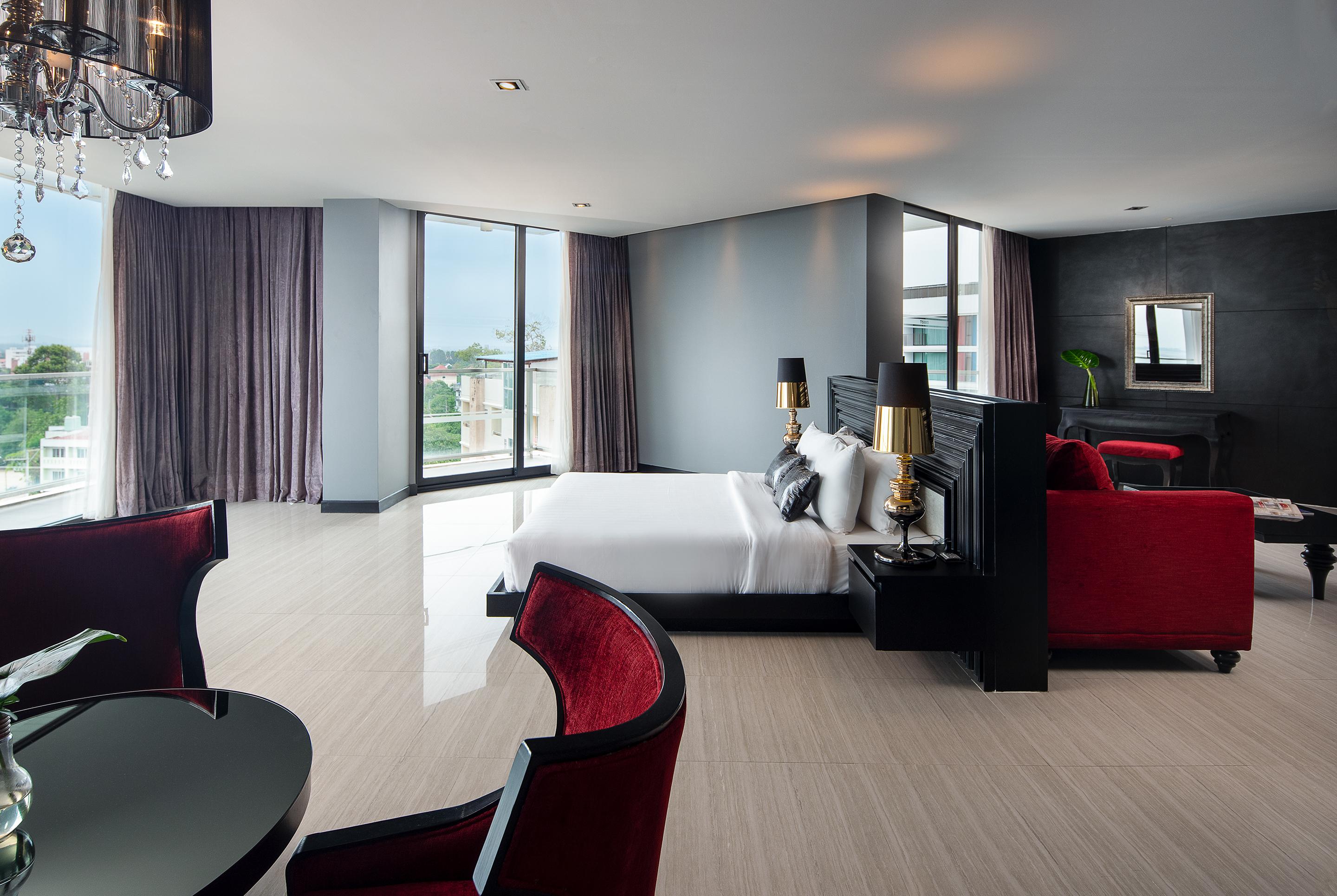 Tsix5 Quarter Hotel Патая Екстериор снимка